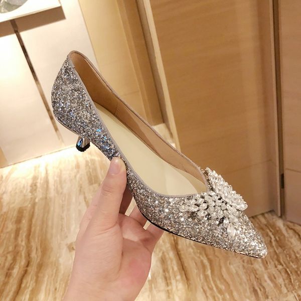 

marriage shoes 2020 spring new style leather shoes women's fashion sequin bridesmaid low heel party, Black