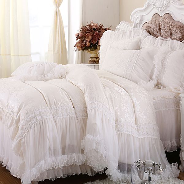 

luxury white lace falbala ruffle cake bedding set  king size bedding for wedding princess duvet cover set bedspread 4 pcs