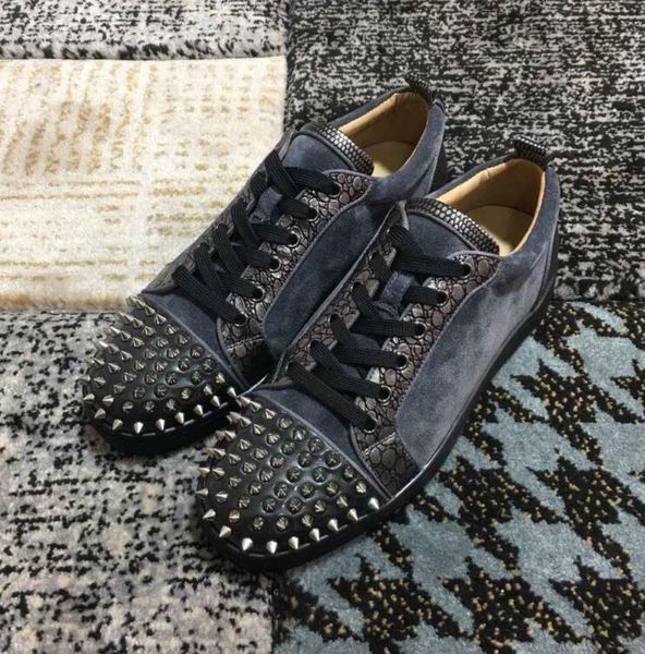 

Дизайнерские кроссовки роскошные туфли с низким вырезом Spikes Flats обувь Red Bottom для женщин и мужчин Кожаные кроссовки Party Design обувь