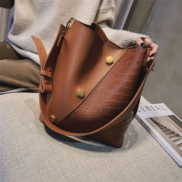 

womens deisgner handbag simple ladys bag new fashion women simple large capacity bucketbag shoulder messenger bag luxry brand selling