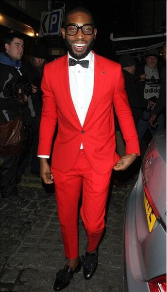 Индивидуальный изготовлен из красного жениха Мужские костюмы Slim Fit Две чашки костюм тощий стильный стильный выпускной / вечеринка свадьба (куртка + брюки)