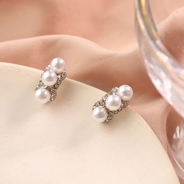 

2019 new korean fashion sweet imitation pearl stud earrings temperament exquisite rhinestones jewelry women girl's accessories, Golden;silver