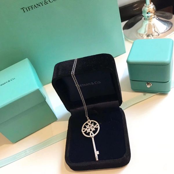 

Женщины Розовый Агат Ожерелье Квадратный Кулон Дизайнер Ювелирные Изделия Роско