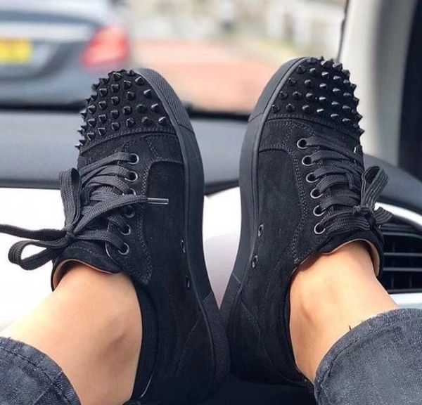 

2019 new de igner neaker low cut pike flat hoe red bottom for men and women leather neaker party de igner hoe
