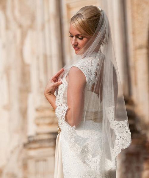 2019 Newest Lace Applique Edge Soft Tulle Bridal Veils One Layer