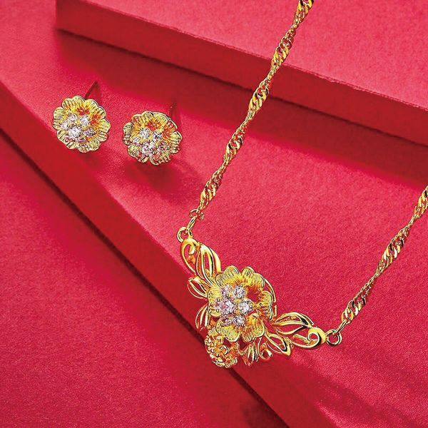 

Pulseira, brincos e colar bibilau