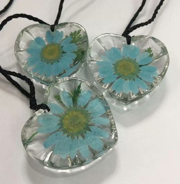 

yqtdmy 4 pcs fashion dried blue flower pendant cute heart jewelry party gift, Silver