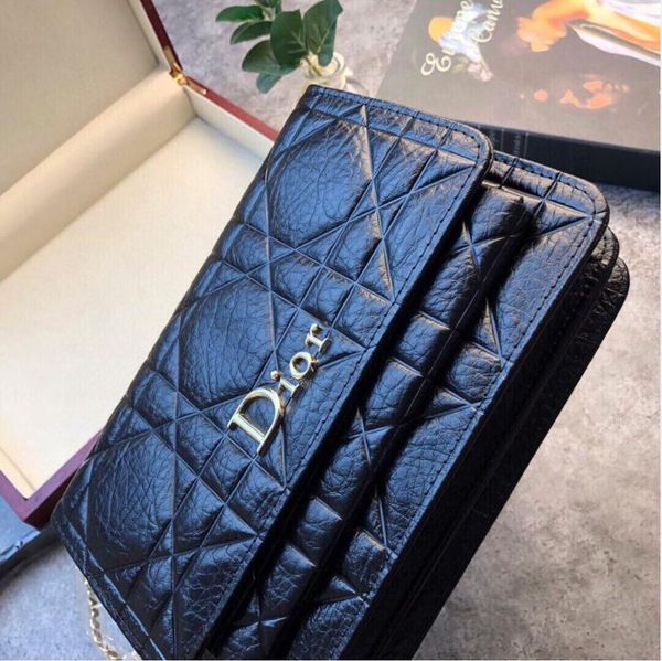 

cowhide pouch latest bag fashionable female designer shoulder bag fashionable color embossed exquisite size 22cm