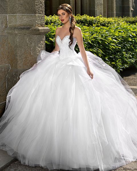 Wunderschönes Ballkleid-Hochzeitskleid mit großem Petticoat 2024 Vestido De Noiva Princesa Perlenstickerei, Kristallausschnitt, Schnürung, weiße Brautkleider