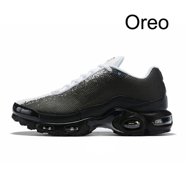 Stock X 2020 Oreo Triple Black Plus TN SE Men Women Running Shoes University Flash Hyper Crimson 