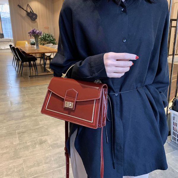 

новая лакированная кожа pu кожа crossbody сумка для женщин 2020 mini плеча сумки с металлической ручкой lady travel totes