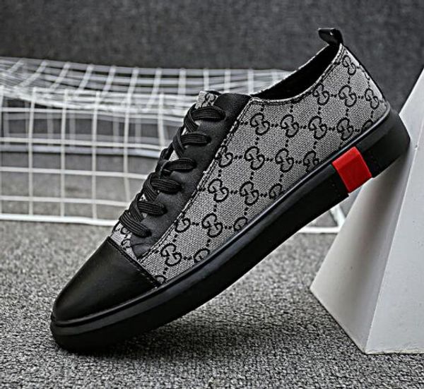 

2019 новое прибытие мужчины дизайнерская обувь печатных Quinceanera мокасины плоские ту