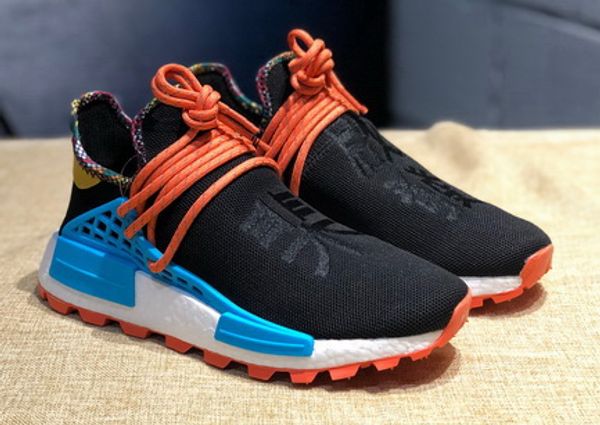 

тренеры 2019 мужчин женщин human made х pharrell williams human race кроссовки hu вдохновение пакет обувь sneaker новости hu race сердце раз, White;red