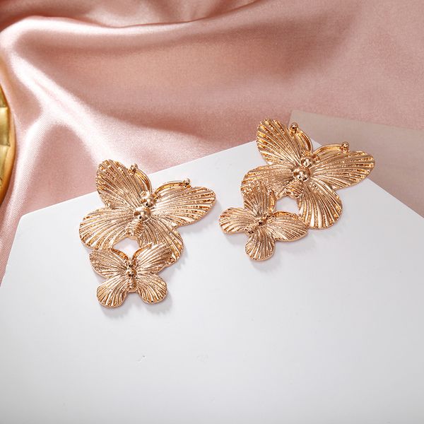 

2020 pendientes american fashion new butterfly earrings personality alloy eardrop big website with street snap female, Silver