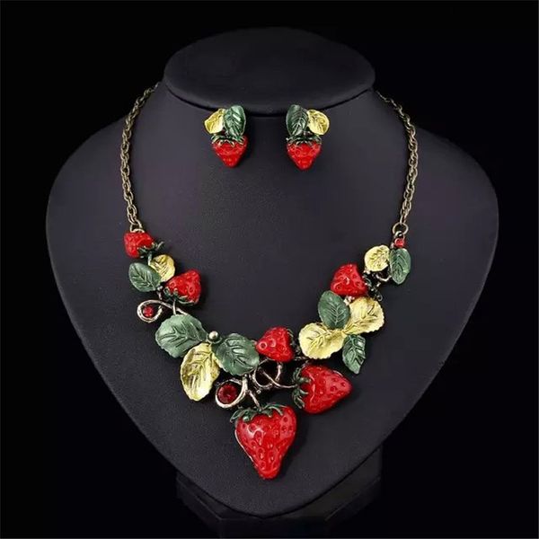 

ahmed fashion jewelry wholesale strawberry necklace choker necklaces set for woman 2018 new gifts dropshipping, Golden;silver