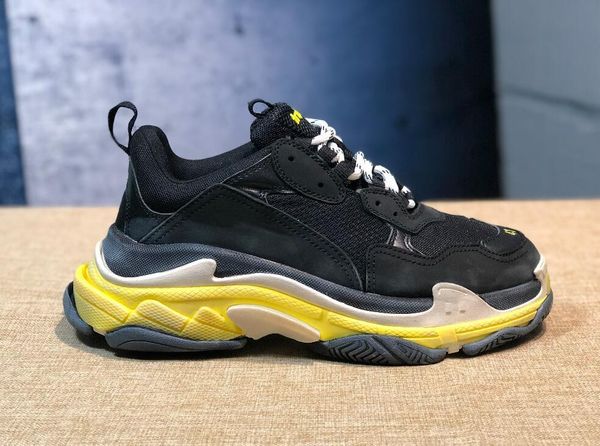 

paris 17fw fashion luxury designer womens shoes dad shoes triple s 17fw sneakers for men women spring street couples chaussures daddy shoes, Black