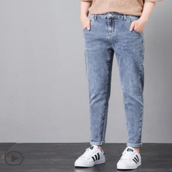 

light grey jeans are female loose high waist and radish, Blue