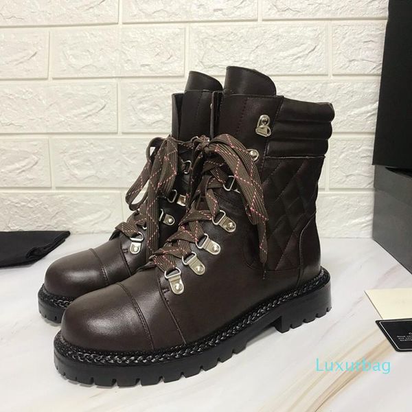 

2019 new fashion luxury leather autumn winter boots leather heavy duty soles comfortable breathable leisure lady ma ding boots with box, Black