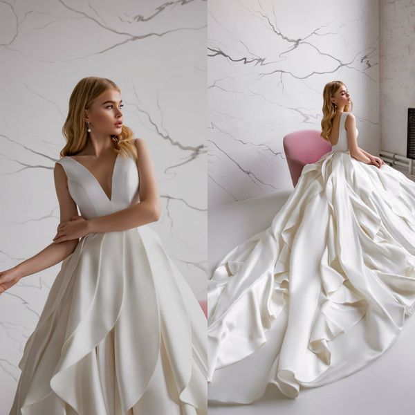 

2022 elegant satin a line wedding dresses v neck sleeveless tiered wedding gown sweep train custom made robes de mariÃ©e sell, White