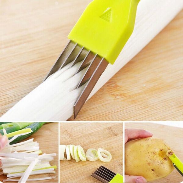 

16 .5 *2 .5cm multi -function 3 in 1 onion knife paring knife hole digging magic cut onion kitchen fruit and vegetable peeler tool