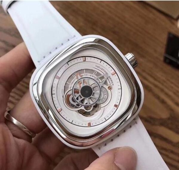 

mechanical male mechanical watch.equipped with a belt and rubber band, the seven friday series men's mechanical sports watch, Slivery;brown