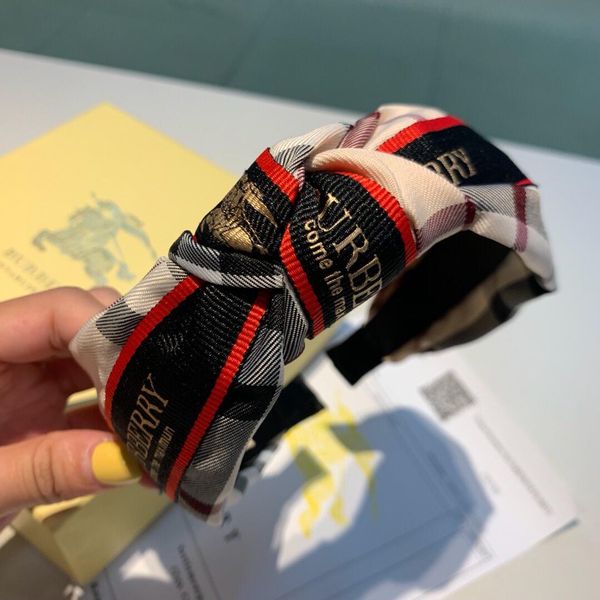 

Популярный дизайнер Durags Bandanas Женщины Марка Durags Headwraps Хип-хоп Caps гриль повязка на г