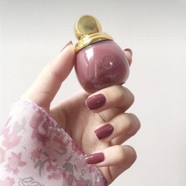 

beautiful berry red bean pure color false nails 24pcs french cute bride fake nails short size lady full nail tips, Red;gold