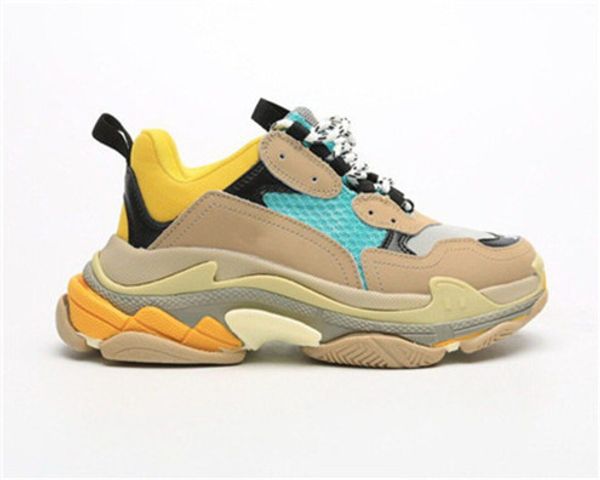 

2020 designer paris 71fw triple s sneakers for men women black red white green casual n1