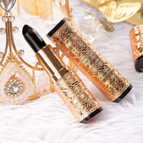 

2 colors matte lipstick and velvet matte surface long-lasting waterproof non-staining lipstick full color