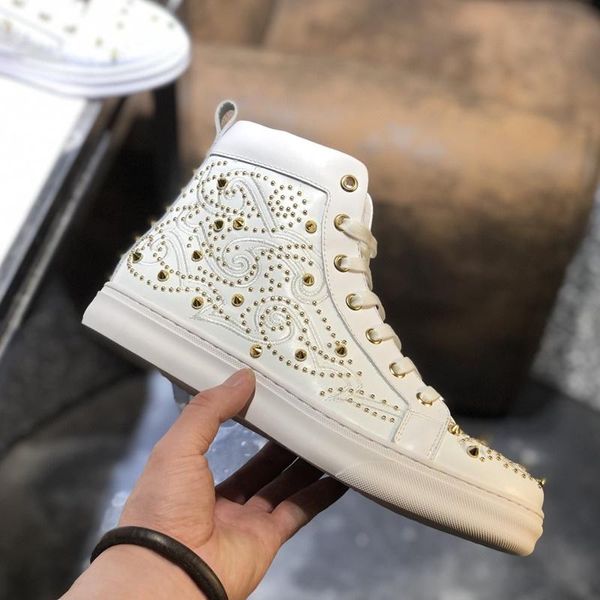 

c6 new trend fashionable wild casual men shoes, outdoor sports comfortable luxury men shoes metal studs zapatos hombre, Black