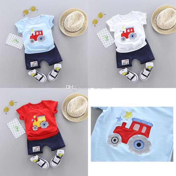 

2019 trend style summer cotton round collar tractor pattern with short sleeve and shorts two pieces for boys and girls, White