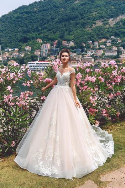 

2019 lace garden wedding dresses robe de marriage court train applique a-line cap sleeve tulle sheer bridal gowns selling custom w60, White
