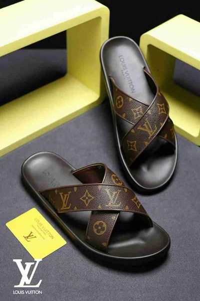 

2019 new beach ca ual lipper european and american luxury fa hion brand logo pattern black men 039 andal non lip trend flip flop 3