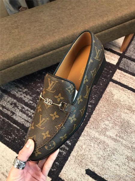 

19fw new men luxury dress shoes italian men brogue wedding lace up leather formal party oxfords pointed toe shoes yecq7, Black