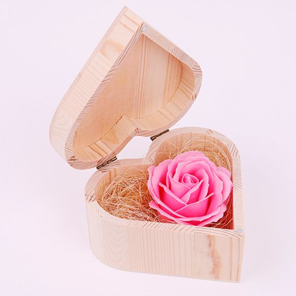 Fiore di sapone di San Valentino con bouquet di scatole di legno a forma di cuore Saponi fatti a mano di fiori di rosa per regali di nozze per San Valentino GGA3061
