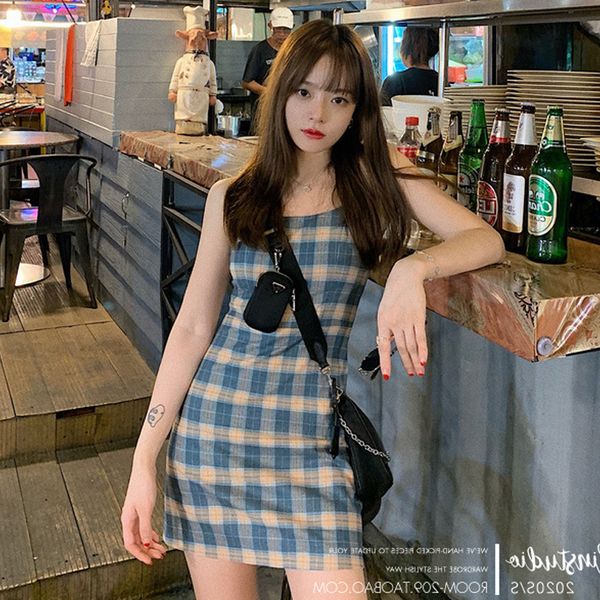 

бессмертные небольшие ремни очень французский 2020 б.м. клетчатые платья женщин лета, Black