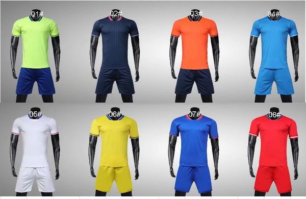 yakuda Großhandel maßgeschneiderte Fußball-Sets Team 2022 neue Trikots mit Shorts Trainingstrikot kurz benutzerdefinierte Fußballuniform