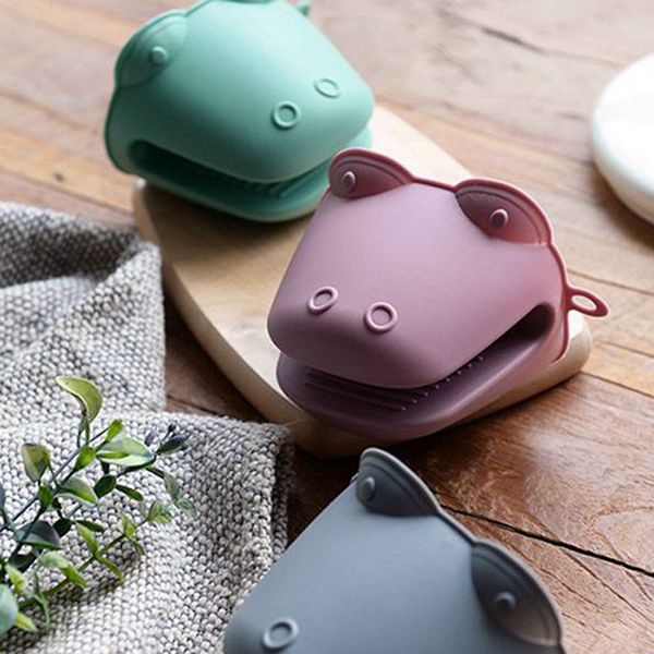 

microwave oven clips kitchen baking silica gel heat insulation clip anti scalding non slip gloves heat plate clip