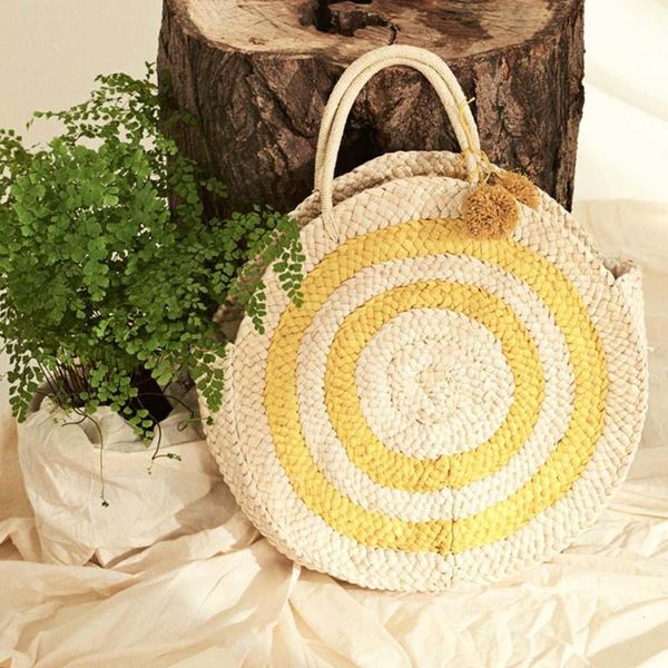 

China tyle girl traw big round handbag circle ca ual travel hopping tote wri tlet traw round bag fa hion women