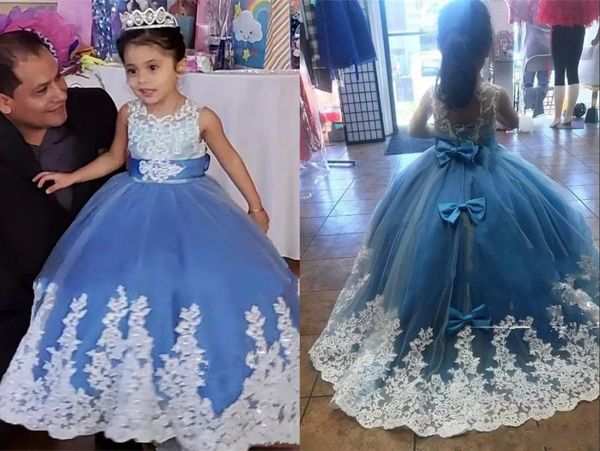 

2022 baby blue white lace flower girls dresses for wedding birthday party princess keyhole back bows applique first communion dress, White;blue