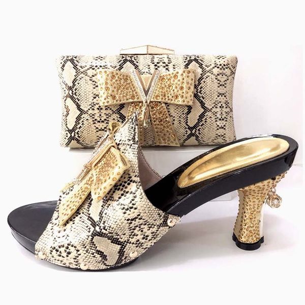 

Sapatos clássicos mymuses