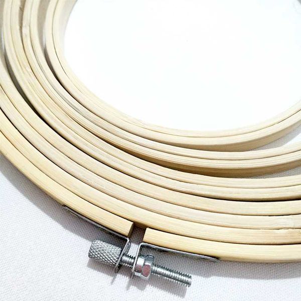 

1pcs 13-26cm wooden handy cross stitch machine embroidery hoop ring bamboo frame embroidery hoop round needlecraft sewing tools, Black
