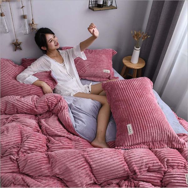 

18008 европейская магия бархата 4 шт. / компл. набор двухсторонних бархатных постельных принадлежностей хрустальные бархатные простыни подод