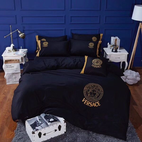 

Luxury designer classic embroidered cotton bedding home textiles 4 pieces 1 set holiday family friends gift Bedding Supplies