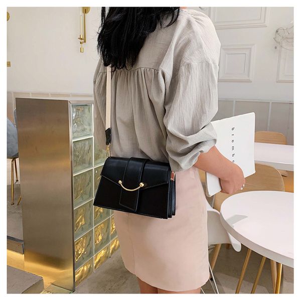

jiulin new female 2019 new korean version of belt pearl chain shoulder small square bagsimple contrast messenger bag