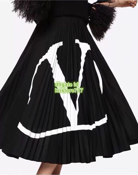 

Women Letter Плиссированная юбка из джерси с принтом черного цвета Высококачественная