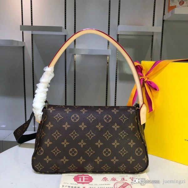 

lovuitto luis vuiton shoulder tote mini looping m51147 looping monogram canvas shoulder tote bella size:28-18-9cm