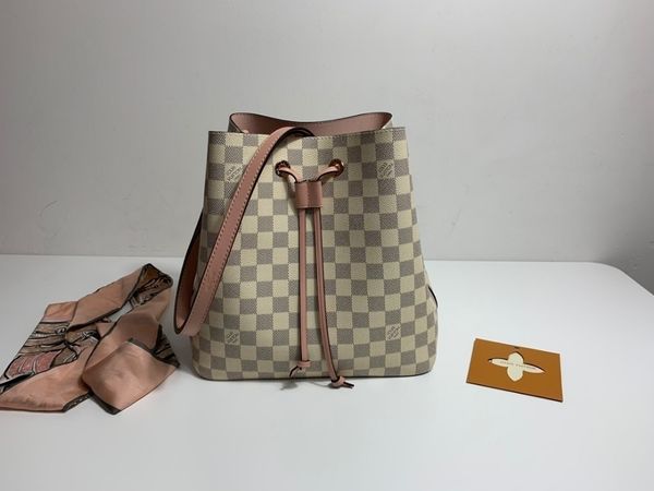 

2019 the new listing women designer handbag retro fashion high grade colorful calfskin decoration soft fabrictoo