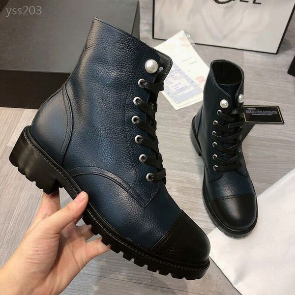 

new autumn and winter short boots in europe and america with round head color matching thick bottom thick heel martin boots, Black