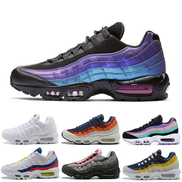 

new arrival throwback future women mens cushions running shoes have a day triple black white gold designer trainers sneakers size 7-12, White;red
